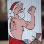 Preview: Recycling-Weihnachtskarte mit Drehscheibe: Weihnachtsmann mit Tattoos