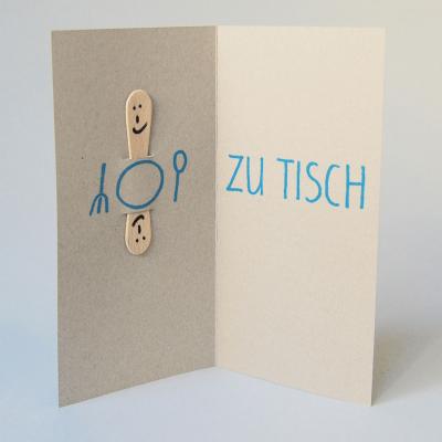 Recyclingkarte mit Eisstiel: Bitte ... zu Tisch
